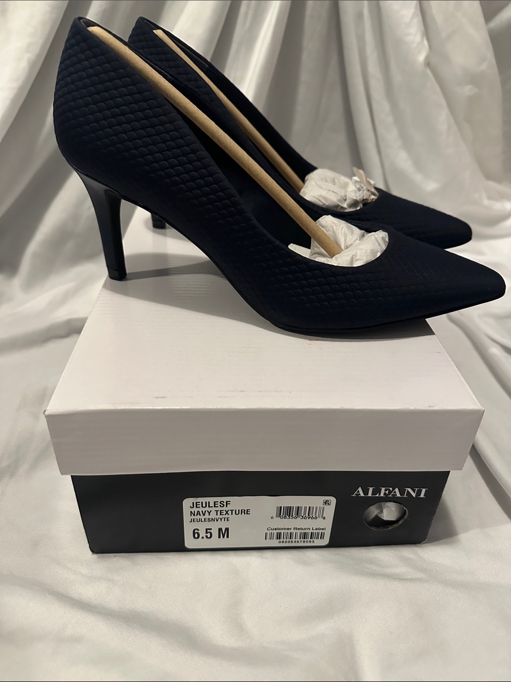 Alfani Jeulese Navy Textured Pointed Toe Pumps